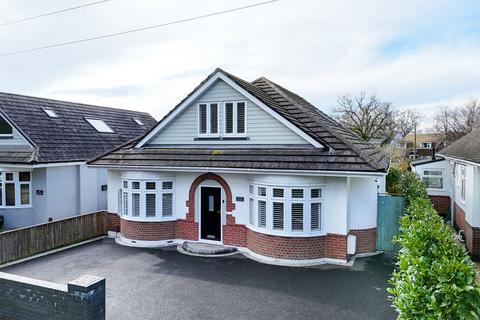 3 bedroom chalet for sale, Hurn Road, Christchurch, BH23