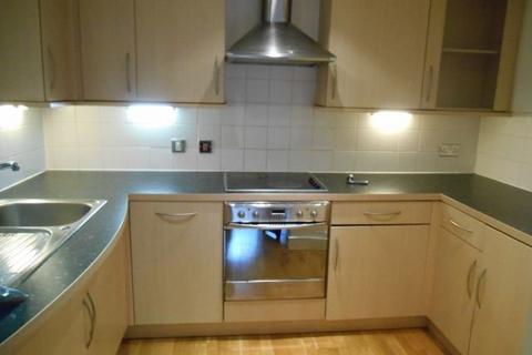 2 bedroom house to rent, Upper College Street, Nottingham NG1