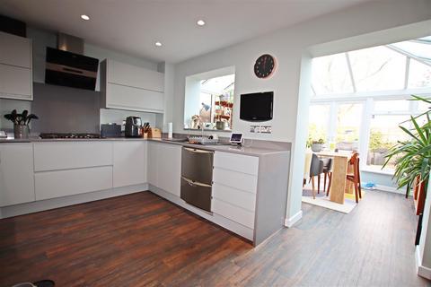 20 Wordsworth Gardens, Borehamwood, WD6 2AH