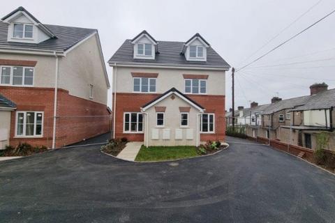 4 bedroom house to rent, Pennington Close, Barrow In Furness LA13