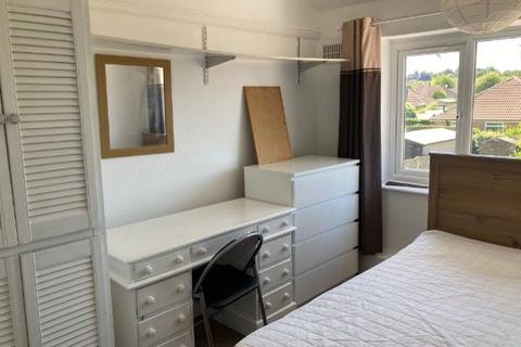 2 bedroom house to rent, Lower Kirklington Road, Nottingham NG25