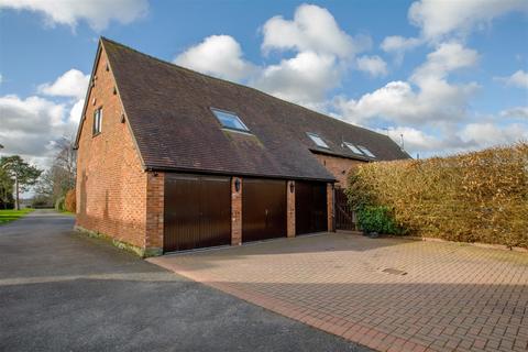 5 bedroom barn conversion for sale - Welsh Road, Leamington Spa