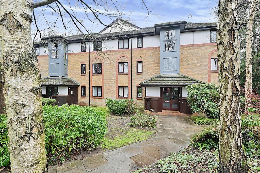 The Knowle, Hoddesdon EN11 1 bed apartment for sale £245,000