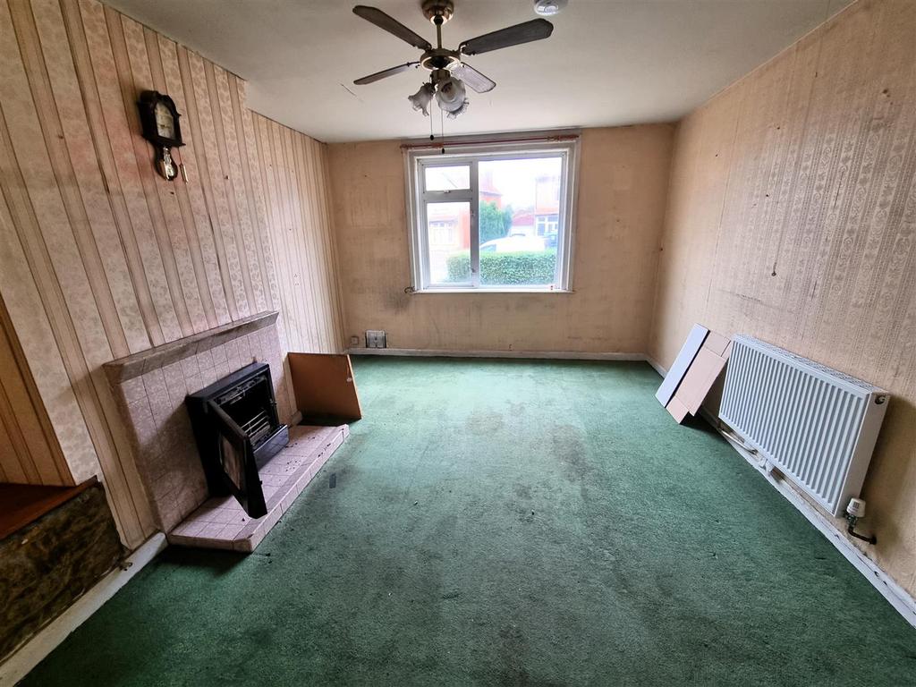 196 Frome Road   Living Room.jpg