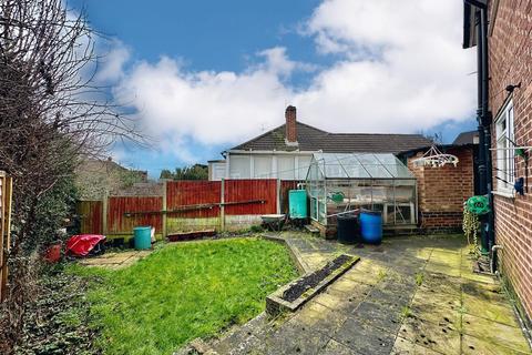 3 bedroom semi-detached house for sale, Lonsdale Road, Leicester LE4