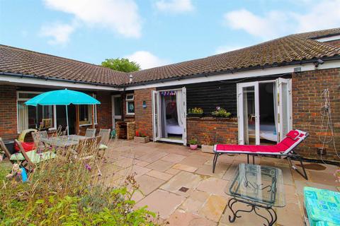 2 bedroom bungalow for sale, Lincoln Close, St. Leonards-on-sea