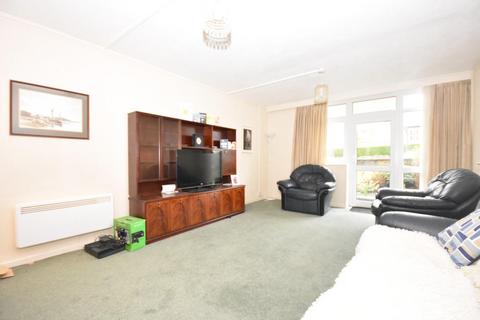 2 bedroom apartment for sale, 2 St. Donats House, Kymin Road, Penarth, CF64 1AS