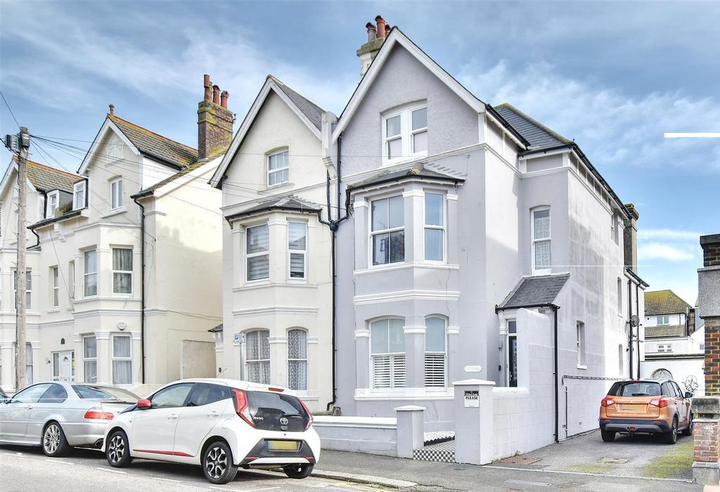 Wilton Road, BexhillOnSea 4 bed semidetached house for sale £479,000