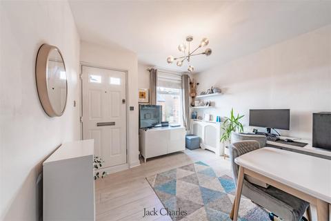 2 bedroom end of terrace house for sale, Baltic Road, Tonbridge