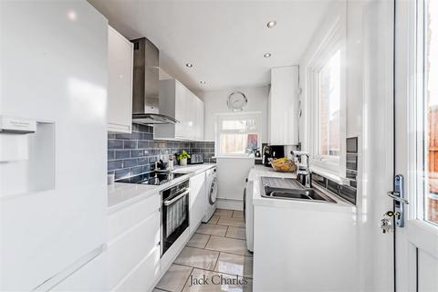 30 Baltic Road, Tonbridge, TN9 2LZ