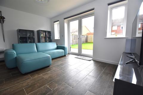 36 Athelstan Crescent, Rochford, SS4 1GY