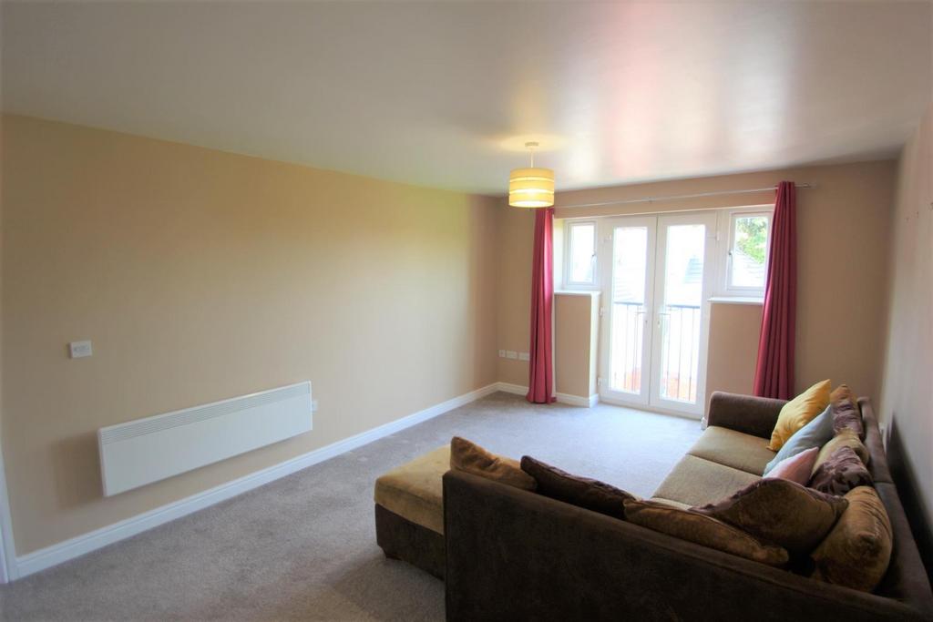 The Mayfields, Redditch 2 bed apartment to rent £850 pcm (£196 pw)