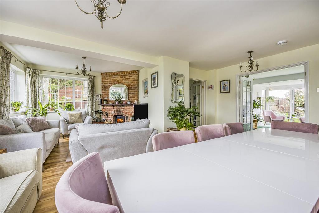3 A Sandy Point Road, Hayling Island-Portico Marketi