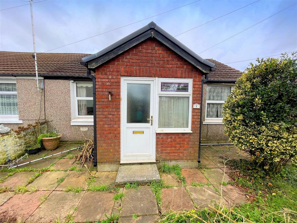 Evans Terrace, North Cornelly, Bridgend 2 bed bungalow for sale £165,000