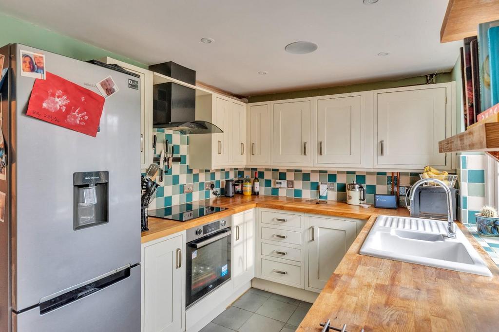 Hazel Close, Trewern, Welshpool 3 bed house for sale £190,000