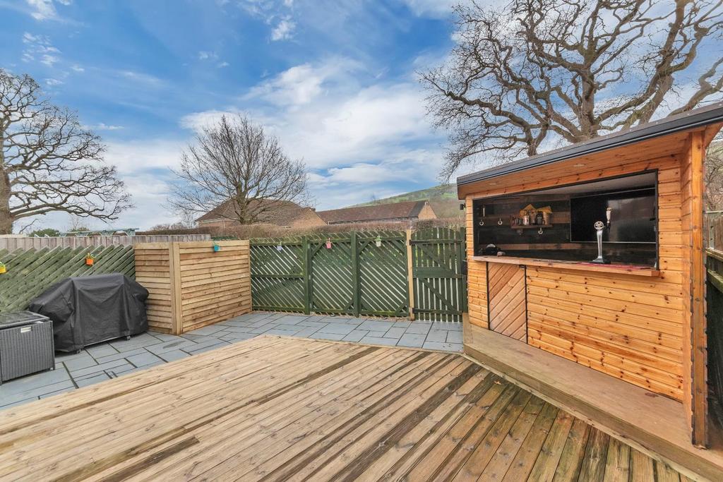 Hazel Close, Trewern, Welshpool 3 bed house for sale £190,000