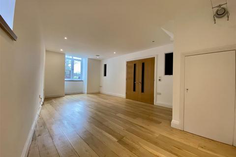 5 bedroom detached house for sale - Wood Vale, London SE23
