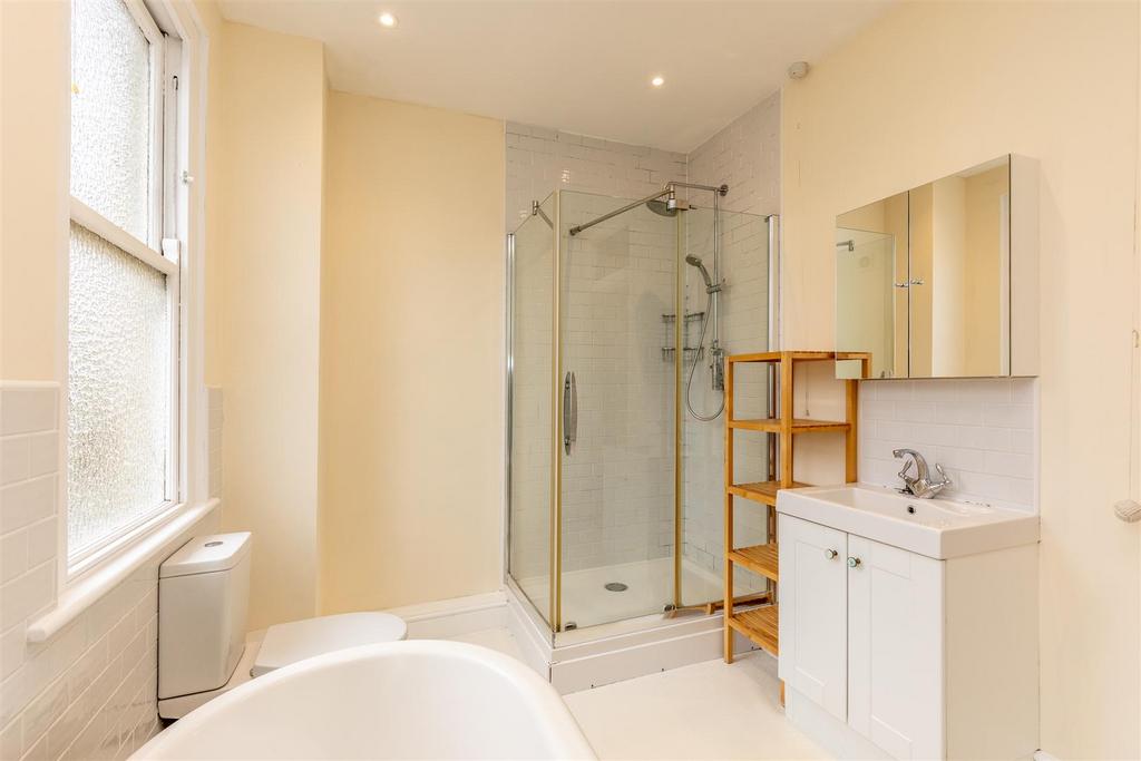 Linden Road, Westbury Park Shower.jpg