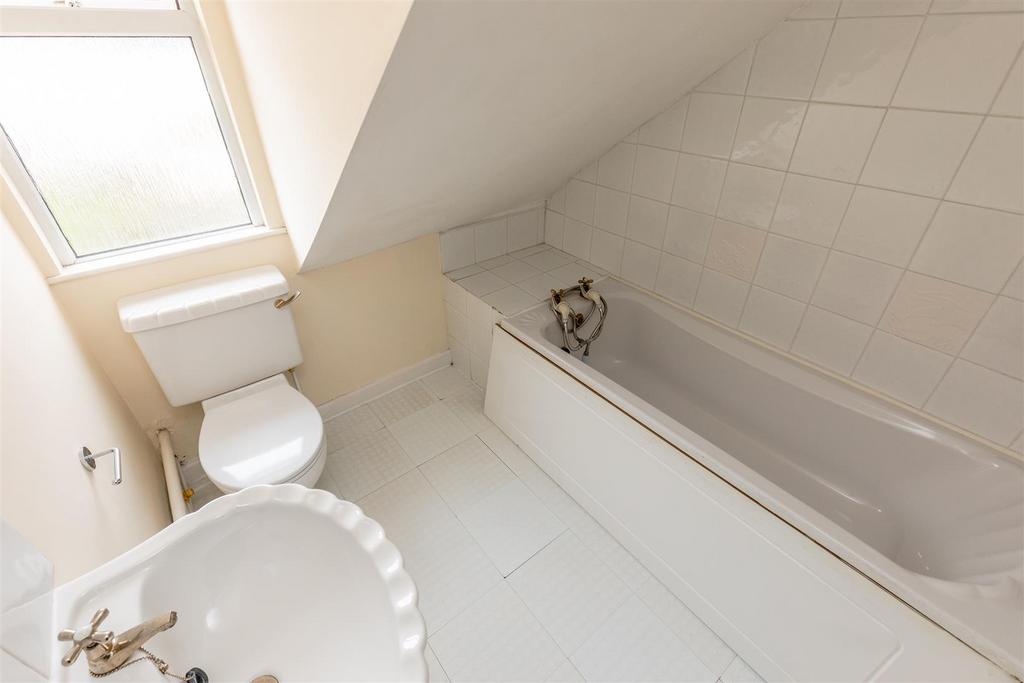 Linden Road, Westbury Park Attic Bathroom.jpg