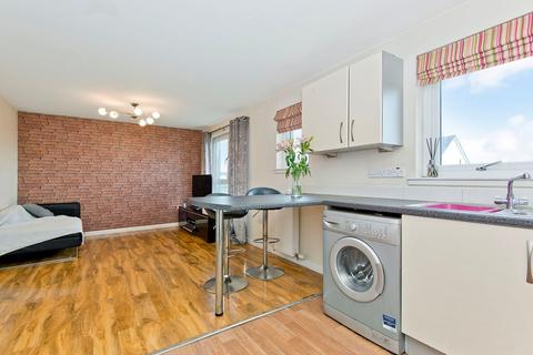 2 bedroom flat for sale, Rosemount Grove, Leven, KY8