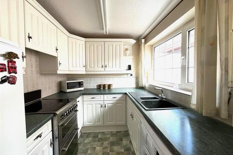 2 bedroom bungalow for sale, Bridle Walk, Etchinghill, Rugeley