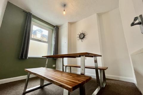 3 bedroom private hall to rent, Green Street, Lancaster LA1