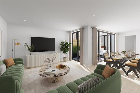 39 Park Place, London, W5 5NQ