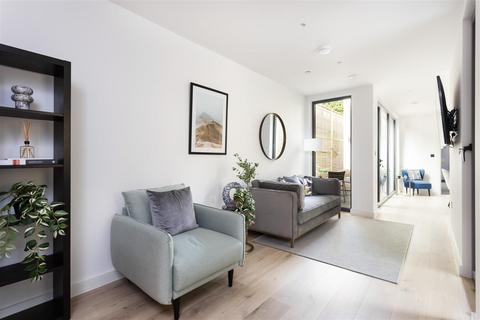 37 Park Place, London, W5 5NQ