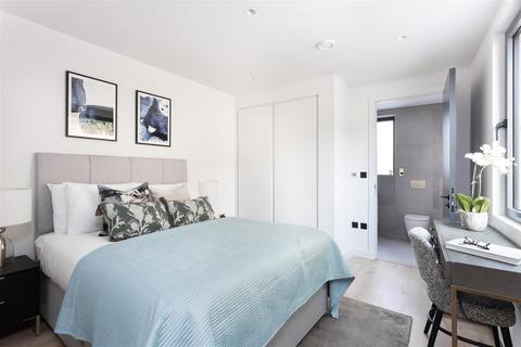 37 Park Place, London, W5 5NQ