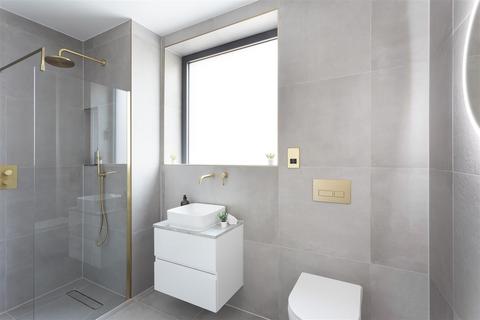 37 Park Place, London, W5 5NQ