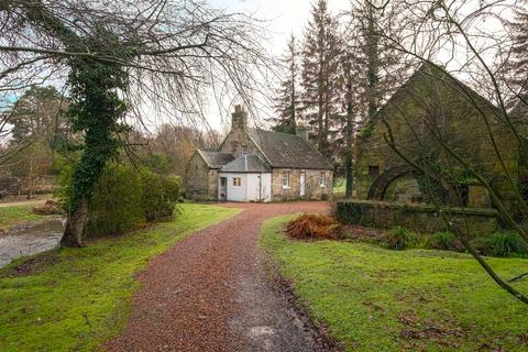 4 bedroom detached house for sale, Lawmill Cottage, Lade Braes, St. Andrews
