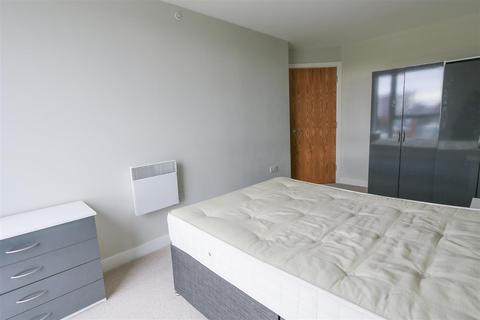 2 bedroom property to rent - Worrall Street, Salford