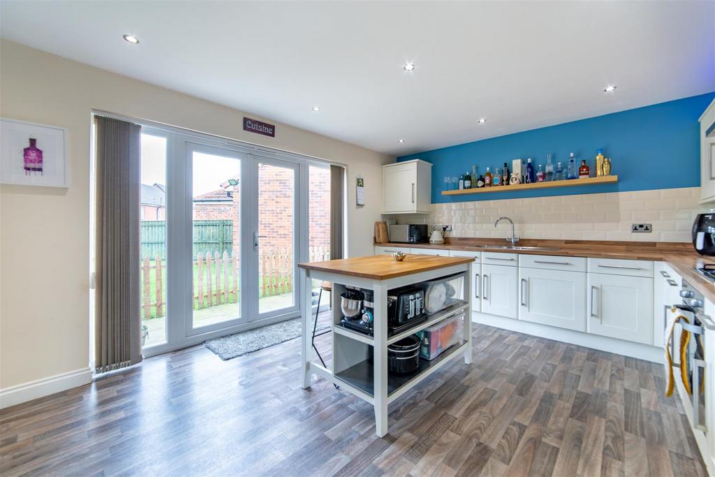 Ilderton Crescent, Seaton Delaval, NE25 4 bed detached house for sale £320,000