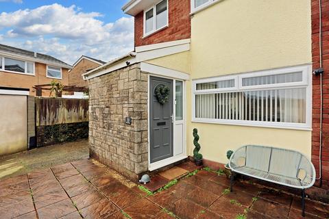 19 Brecon Way, Tonteg, Pontypridd, CF38 1HW