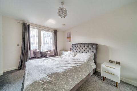 1 bedroom flat to rent, Finchley Road, London, NW11