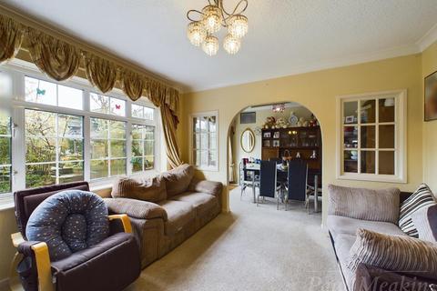 114 North Walk, New Addington, Croydon, CR0 9ES