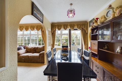 114 North Walk, New Addington, Croydon, CR0 9ES