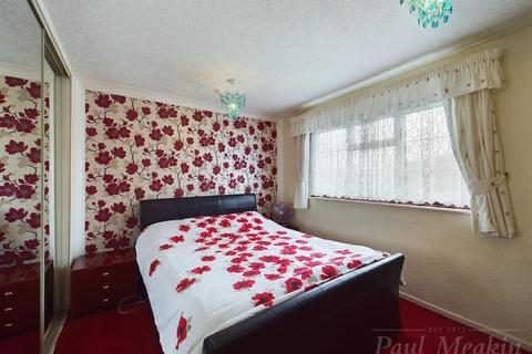 114 North Walk, New Addington, Croydon, CR0 9ES