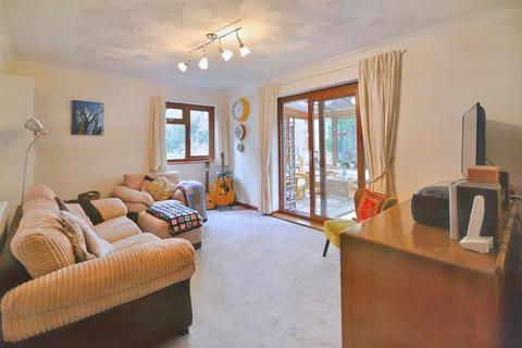 4 bedroom detached bungalow for sale - Felindre, Llandysul