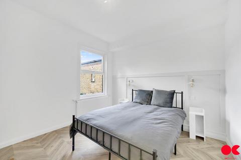 2 bedroom flat for sale, Kettlebaston Road, Leyton E10