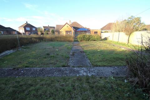 2 bedroom detached bungalow for sale, The Beeches, Lydiard Millicent, Swindon