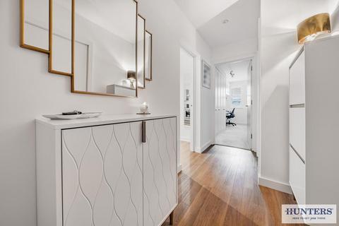 2 bedroom flat for sale - Cornerhouse Apartments, Wrotham Road, Welling