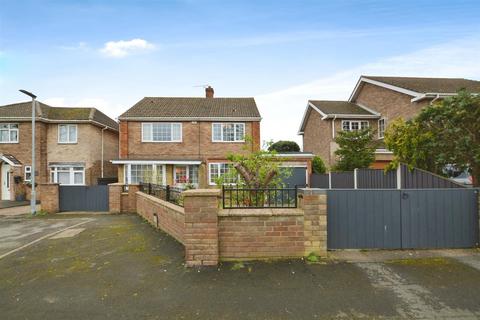 4 bedroom detached house for sale, Staniwell Rise, Scunthorpe