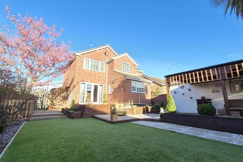 4 bedroom detached house for sale, Carter Dale, Whitwick LE67