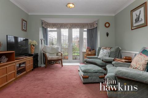 19 Sorrel Close, Royal Wootton Bassett, Swindon, SN4 7JG