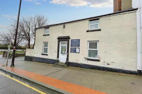 3 bedroom end of terrace house for sale, Front Street East, Durham DH6
