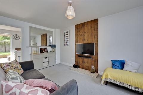 2 bedroom terraced house for sale, Otter Walk, Petersfield, Hampshire
