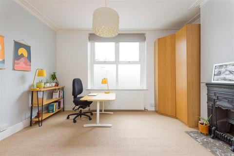 22 Crescent Road, Sheffield, S7 1HL