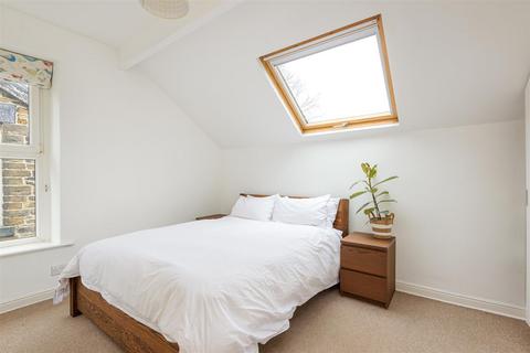 22 Crescent Road, Sheffield, S7 1HL