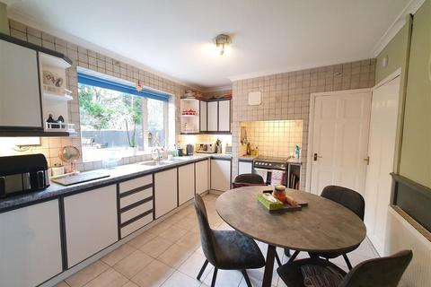 3 bedroom semi-detached house for sale, Birch Avenue, Whitwick LE67